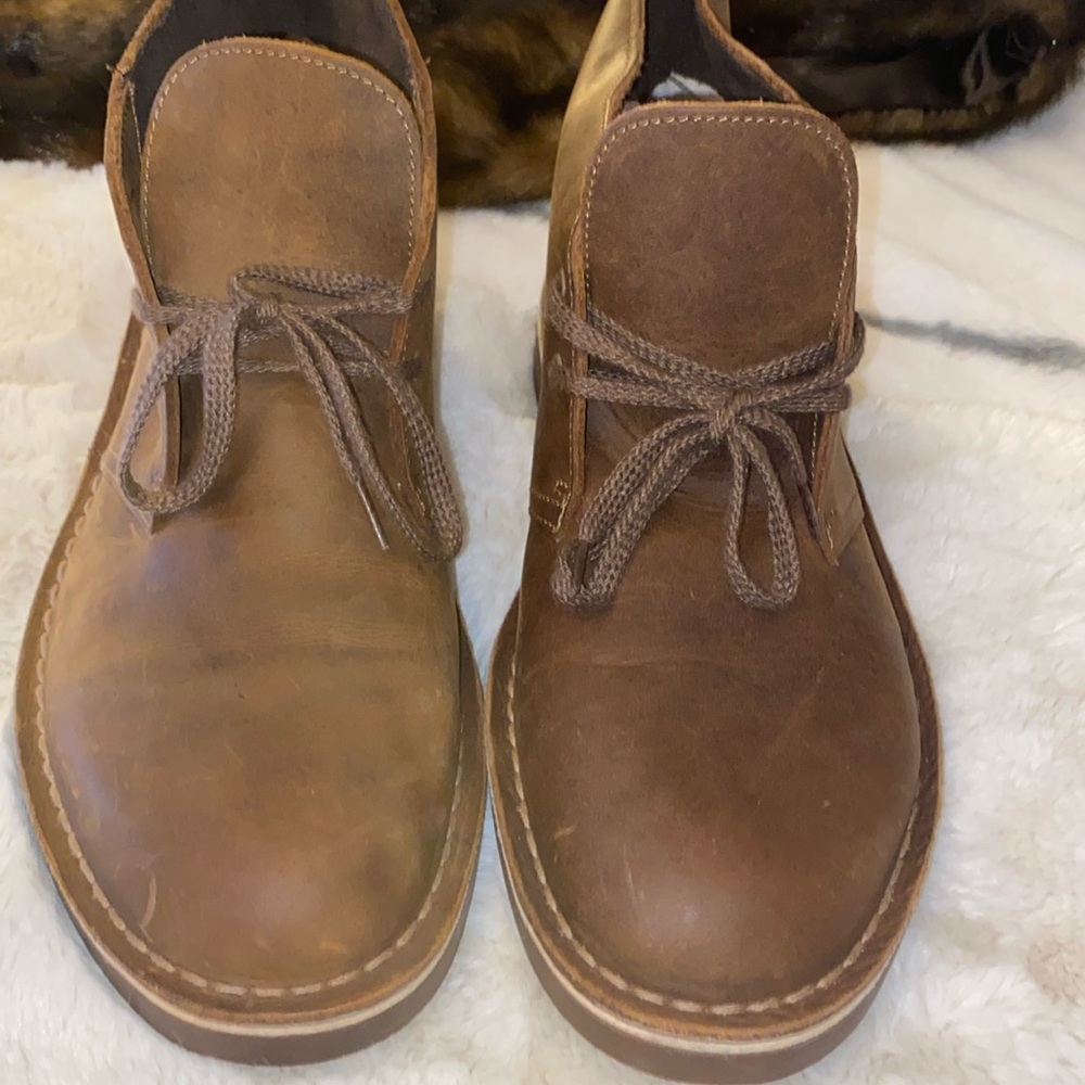 Clarks men’s size 10 chukka boots 🥾 ❤️🔥❤️